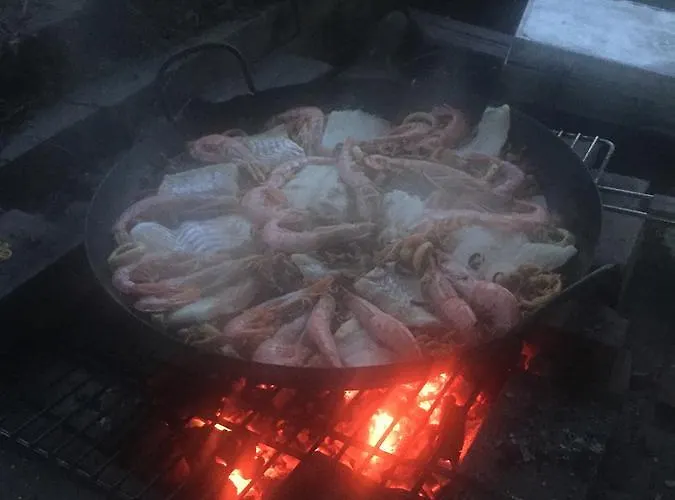 Luxury Next To Eiffel Tower In The Center Of -