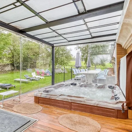 Couette-café Luxury Next To Eiffel Tower In The Center Of -