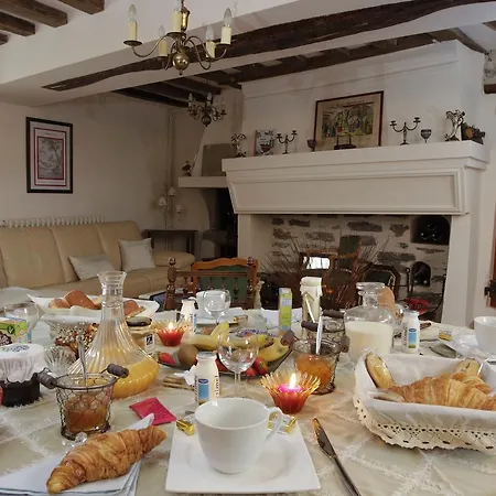 לינה וארוחת בוקר Luxury Next To Eiffel Tower In The Center Of - פריז