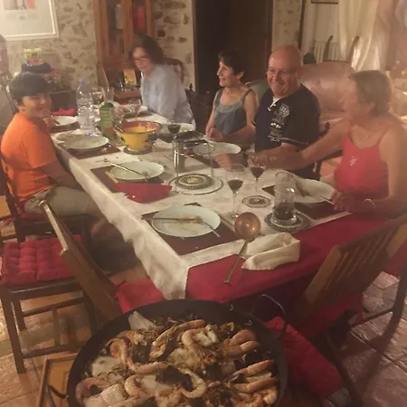 לינה וארוחת בוקר Luxury Next To Eiffel Tower In The Center Of - פריז