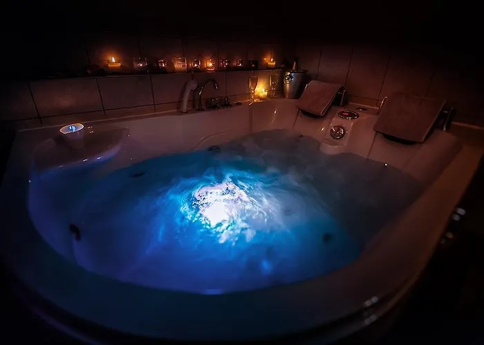 Luxury Next To Eiffel Tower In The Center Of - Couette-café